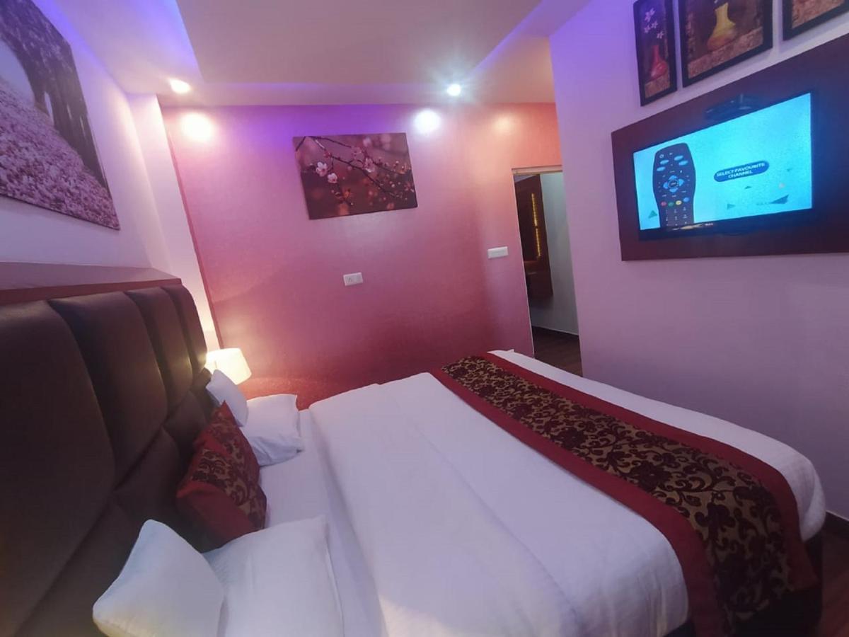 Deluxe Homestay Apartments With Kitchen In Shimla Exterior foto
